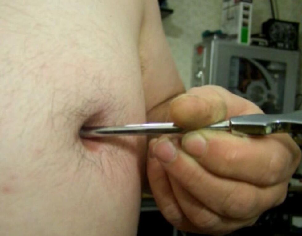 Inverted, modified nipples - penetration: 5 cm deep, 7 mm wide!!