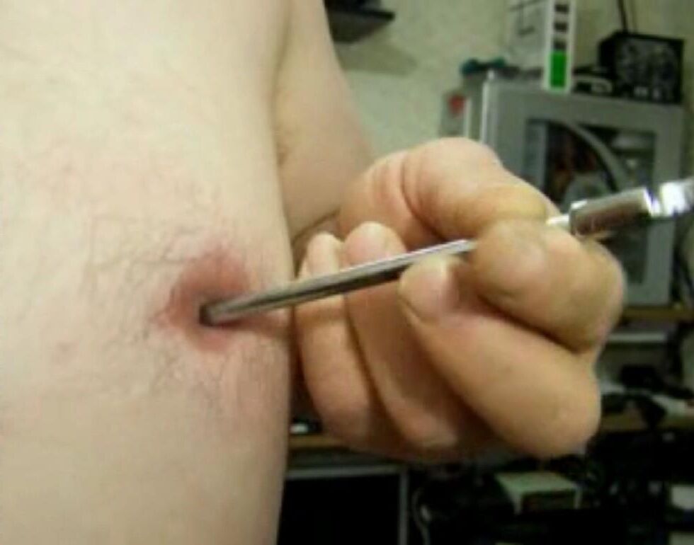 Inverted, modified nipples - penetration: 5 cm deep, 7 mm wide!!