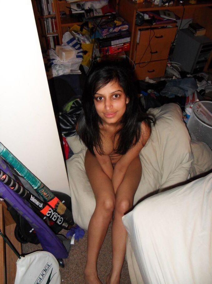 UK Muslim Slut Soorat Chopra