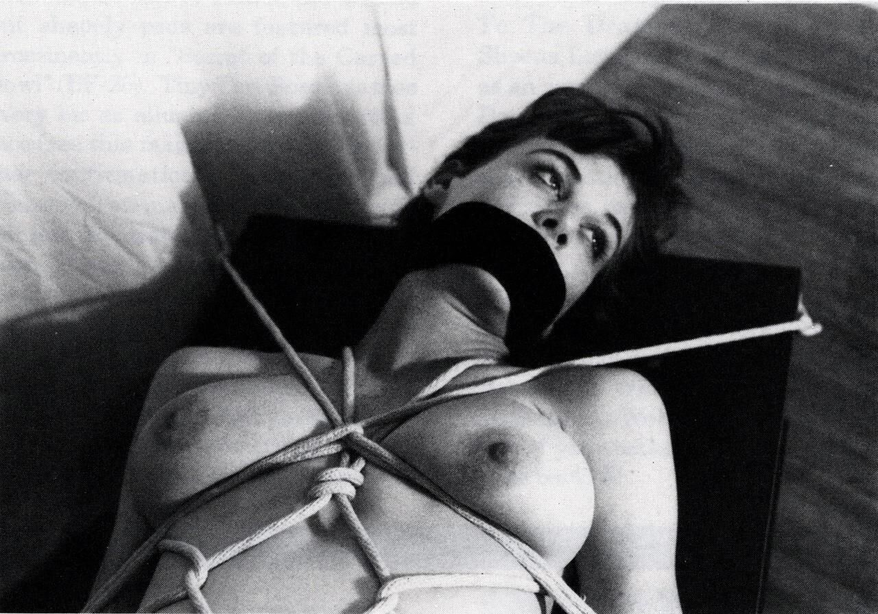 Lois Landers-Bondage-Modell Vintage