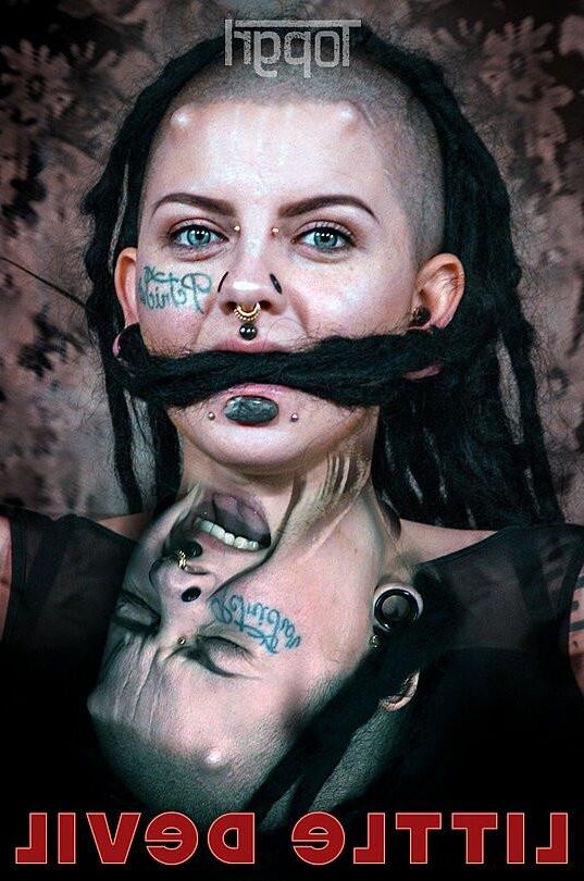 Modèle de bondage de Luna Lavey