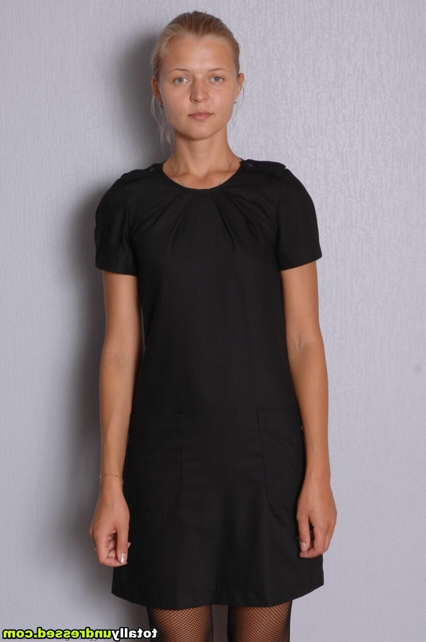 Robe noire courte
