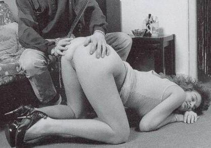 Retro Spanking Februs und Fessee, was sie will