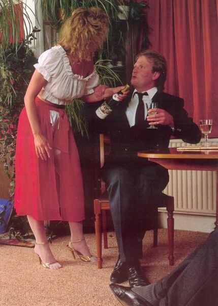 Retro Spanking Februs e Fessee Treathing