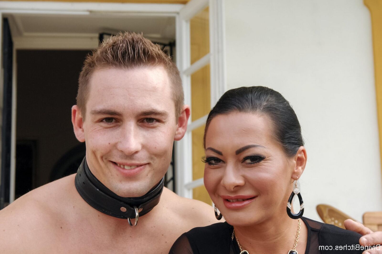 .. Sandra Romain (Domina)