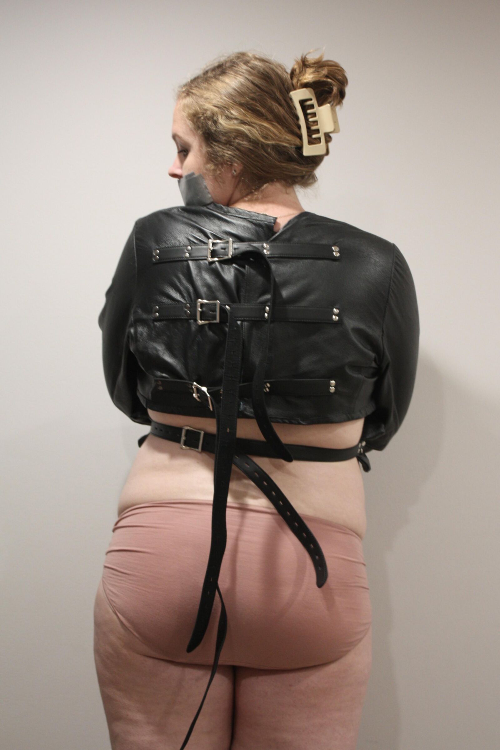 Pesseptions: camisa de coleta de couro