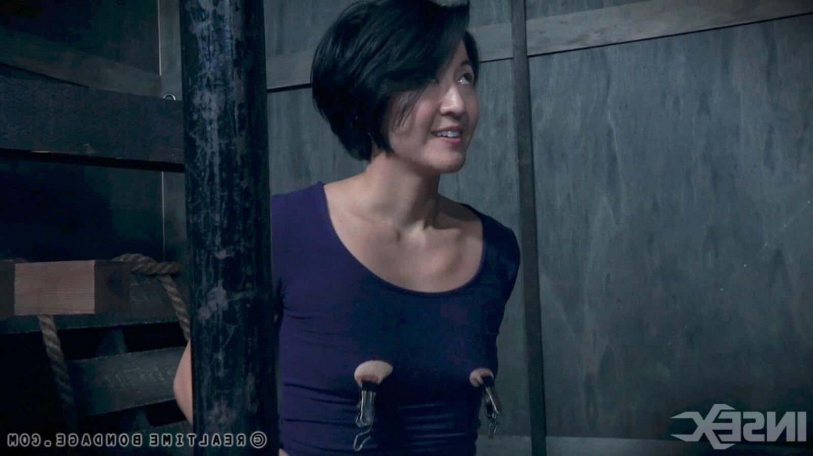 Modèle de bondage Mia Torro