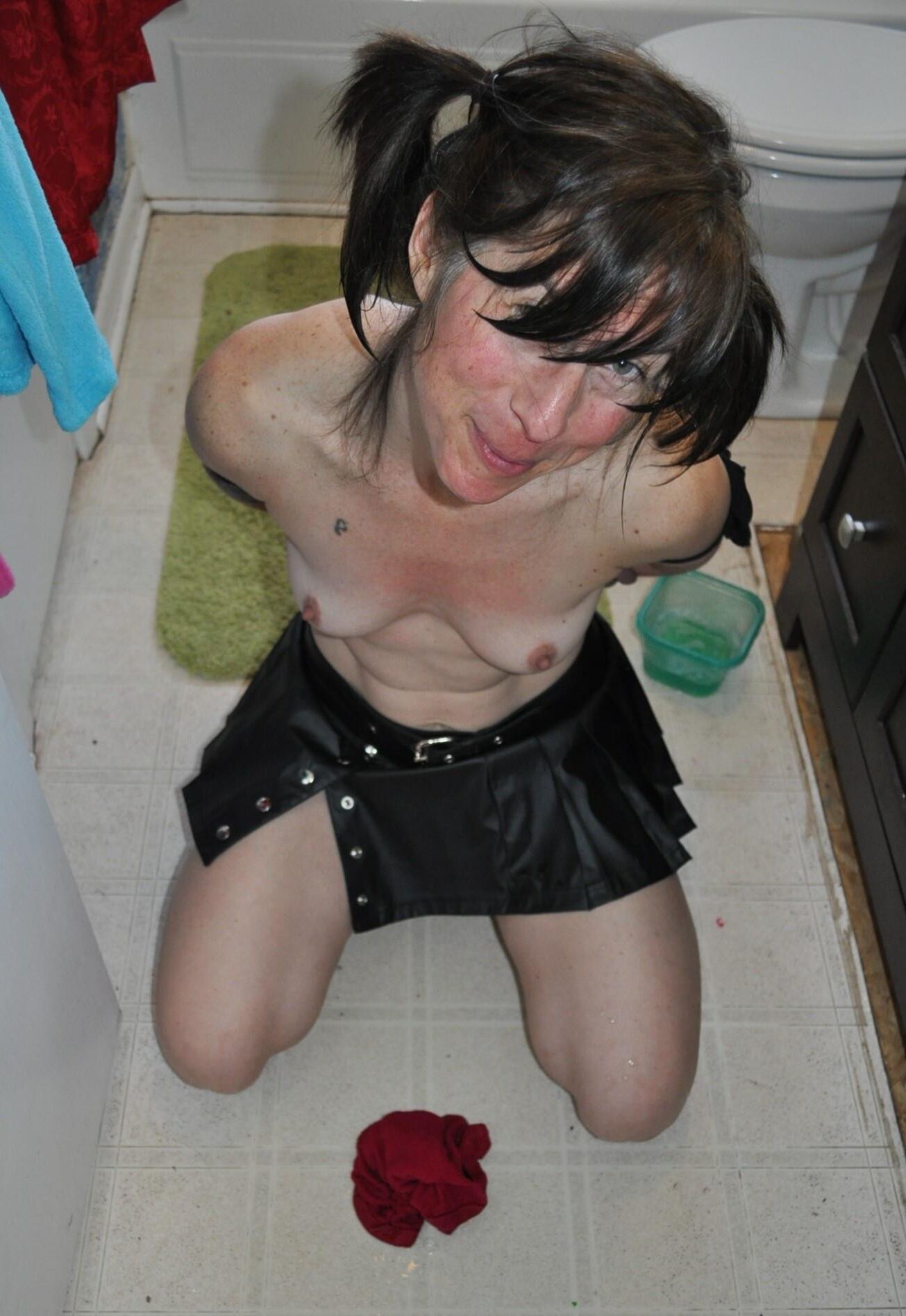 house cleaning slave milf 