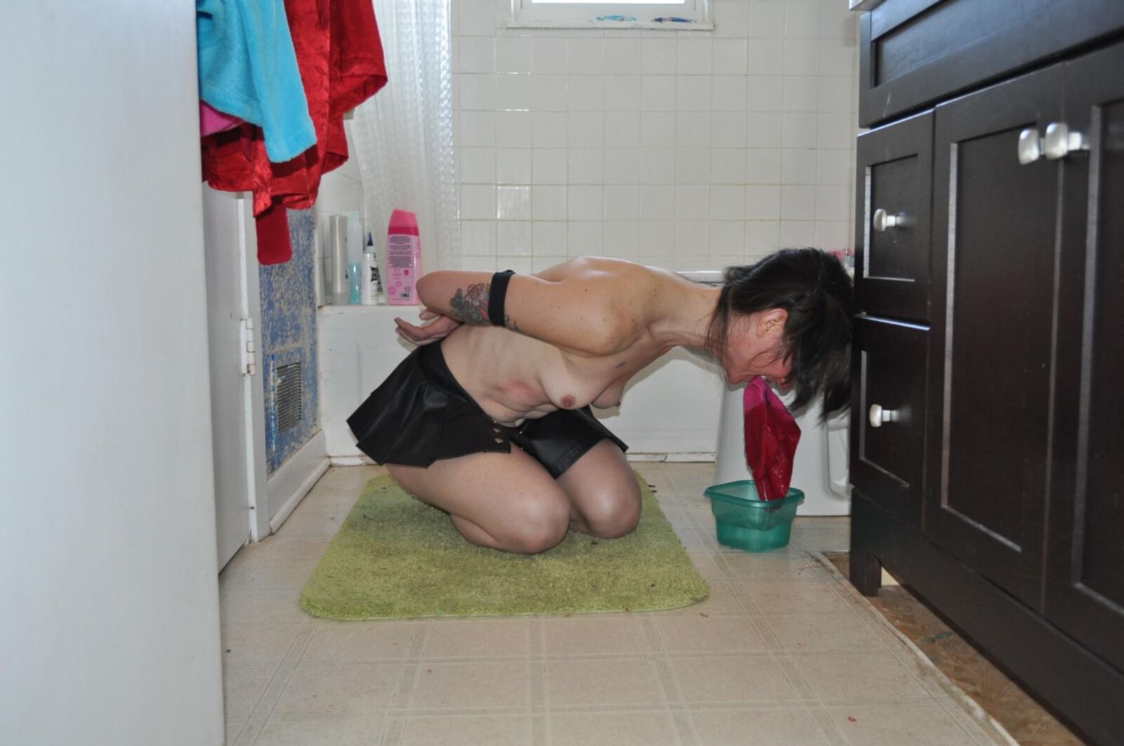 house cleaning slave milf 