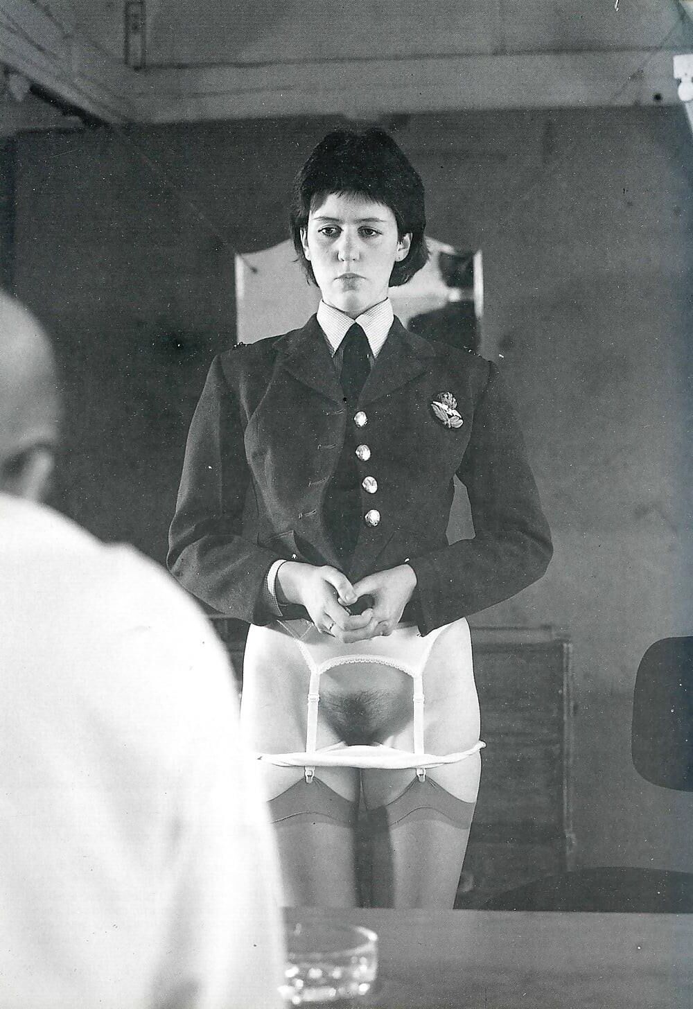 Retro Spanking Blushes Conjunto de fotos Misc Black and White