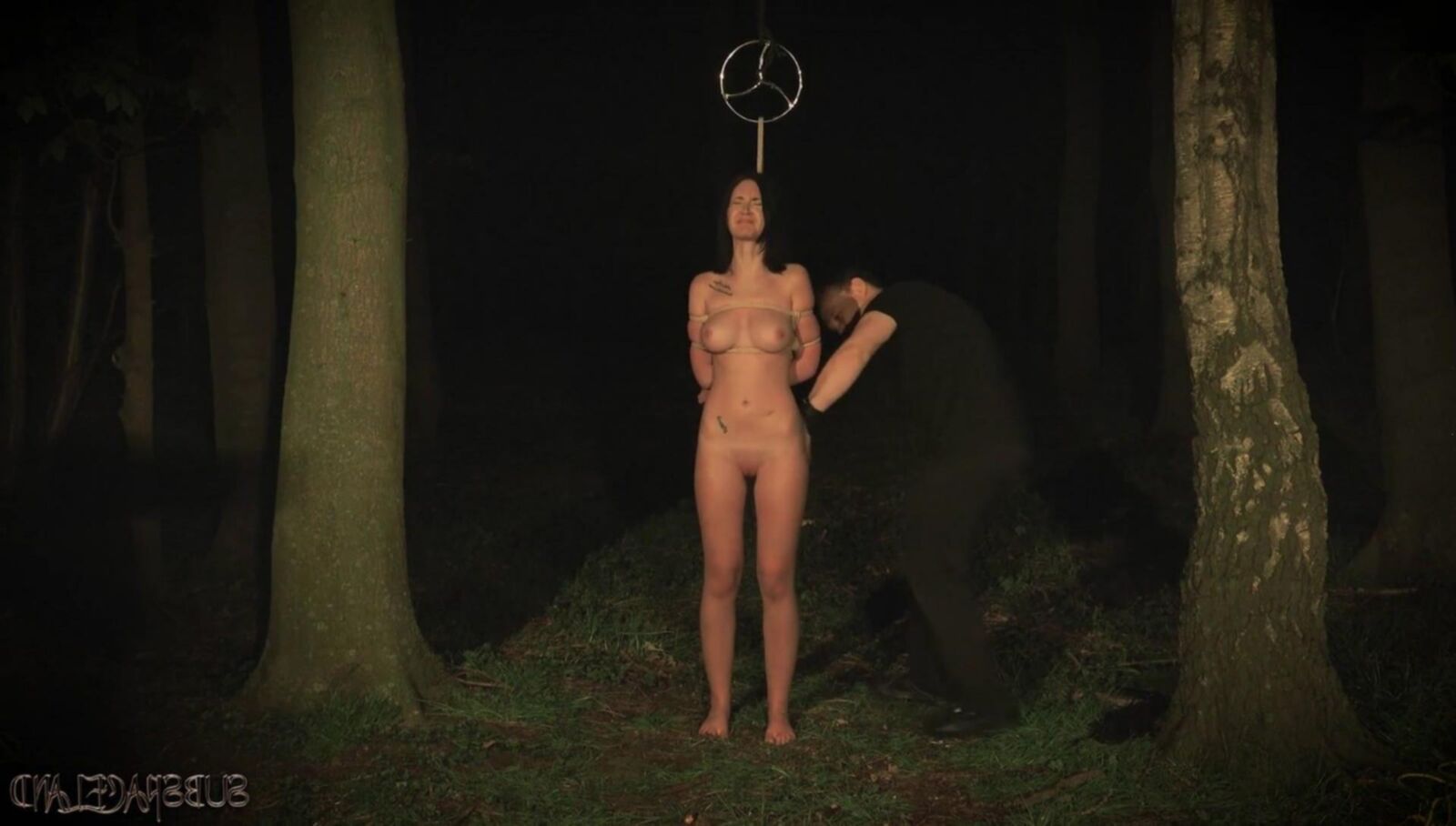Modelo de Bondage Mina Moreno