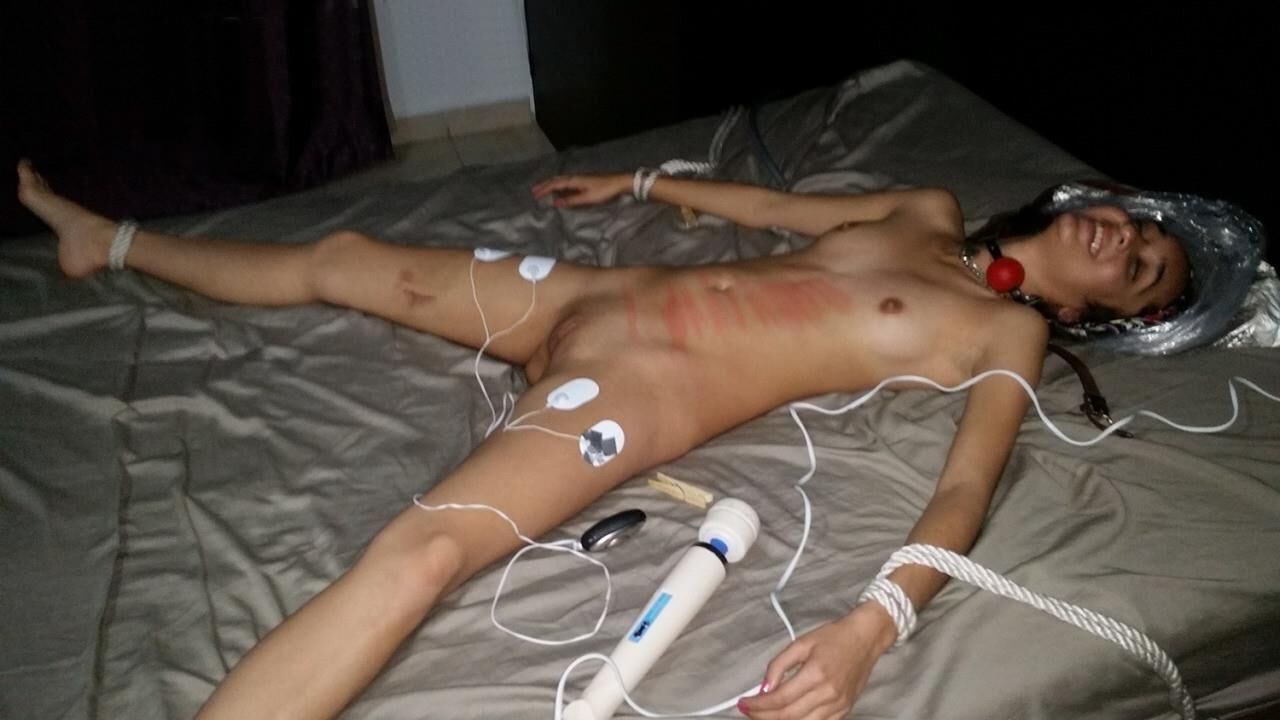Escravo em nossa cama de misericórdia