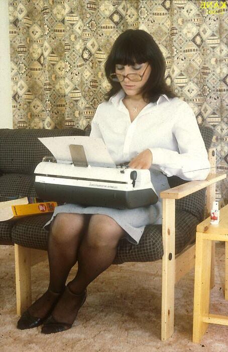 Retro Spanking Kane Linda O'Brien