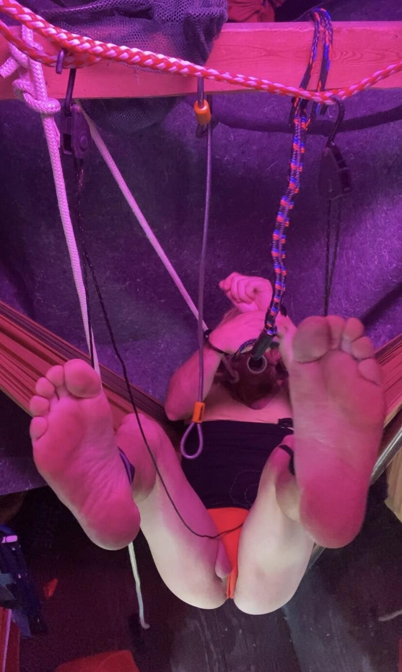 Tgirl tous attachés prêts à être utilisés