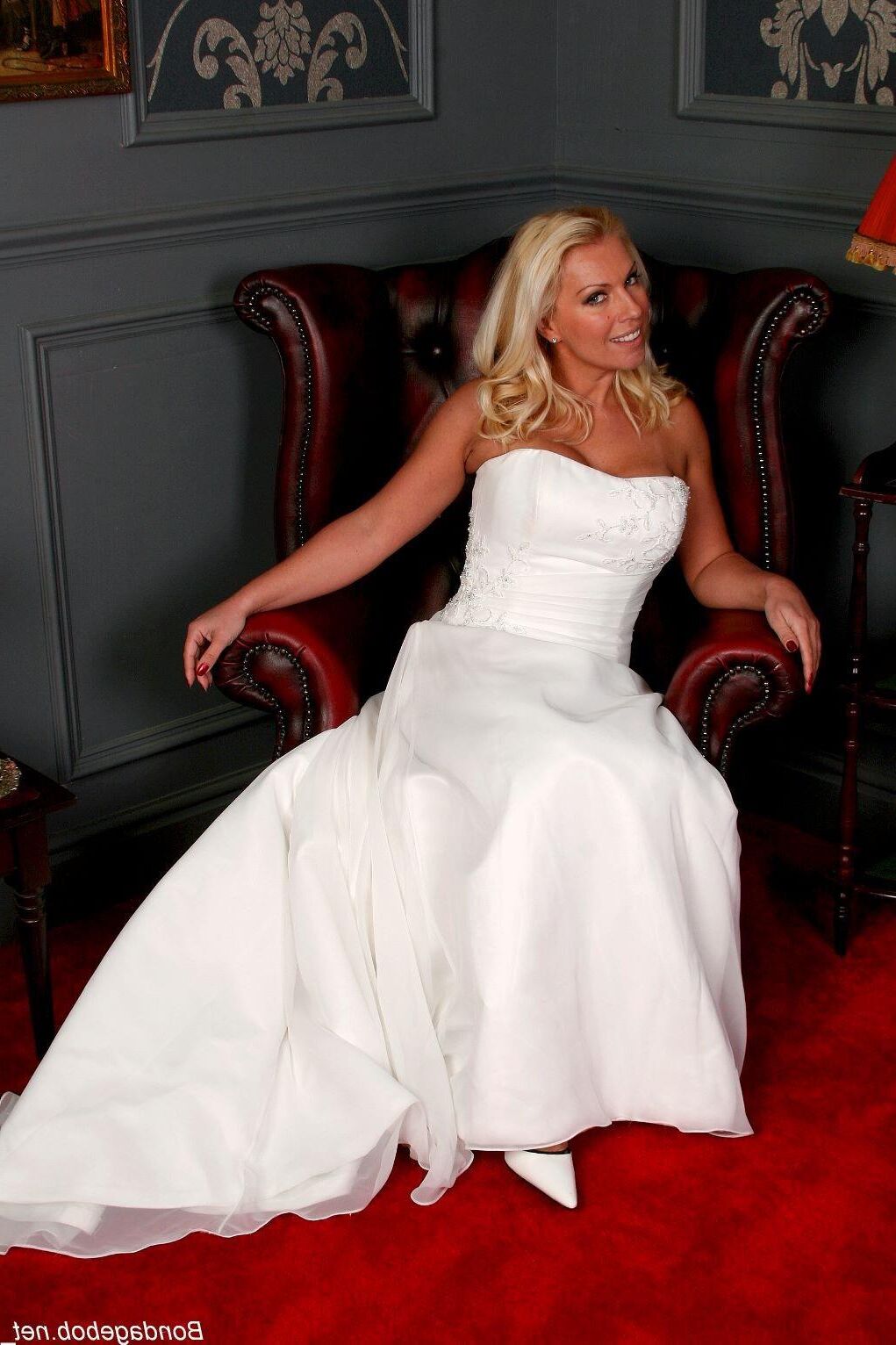 Bride Bound de Lana