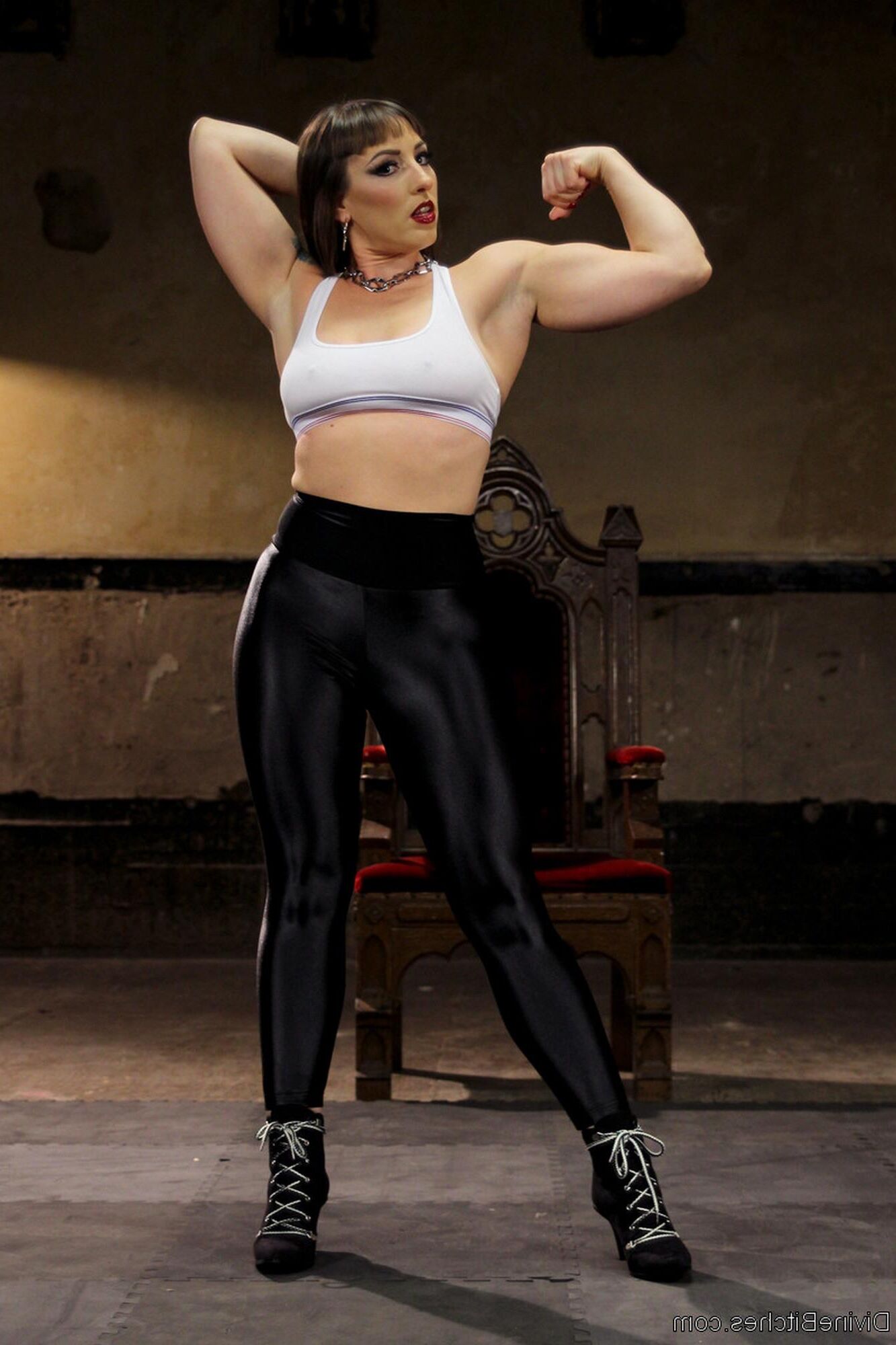 .. Herrin Kara (Domina)