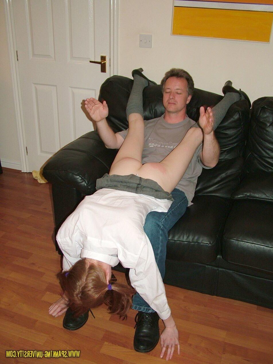 Spanking University Polly Redhead Lange Wollsocken