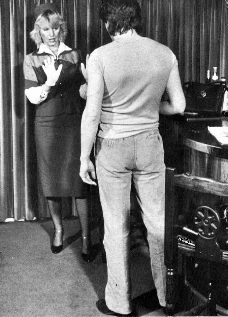Retro Prügel von New Derriere nein