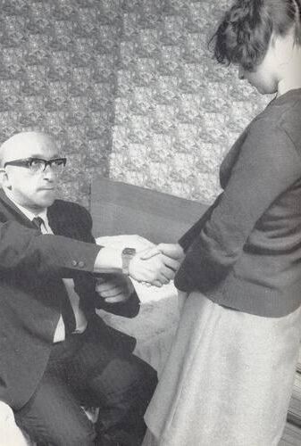 Retro Spanking errötet Bildset sehr ungezogen