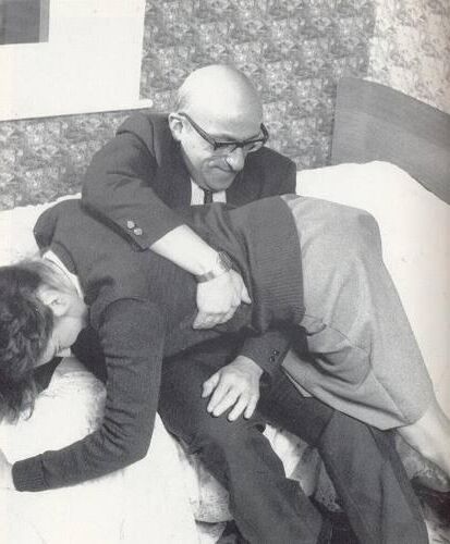 Retro Spanking errötet Bildset sehr ungezogen
