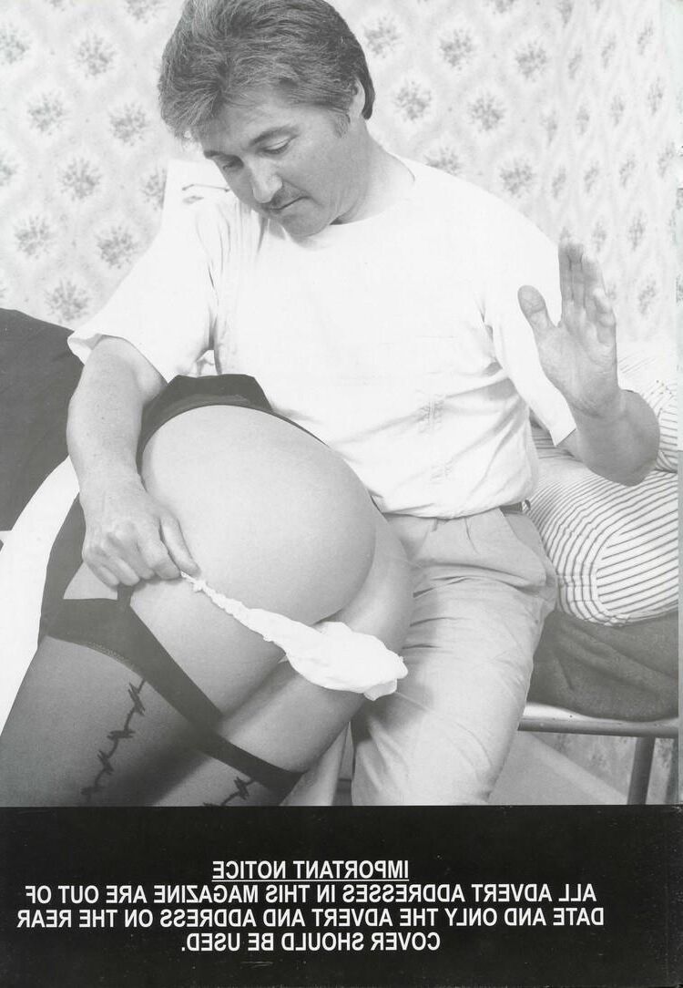 NB Retro Spanking de Uniform Girls Vol Issue