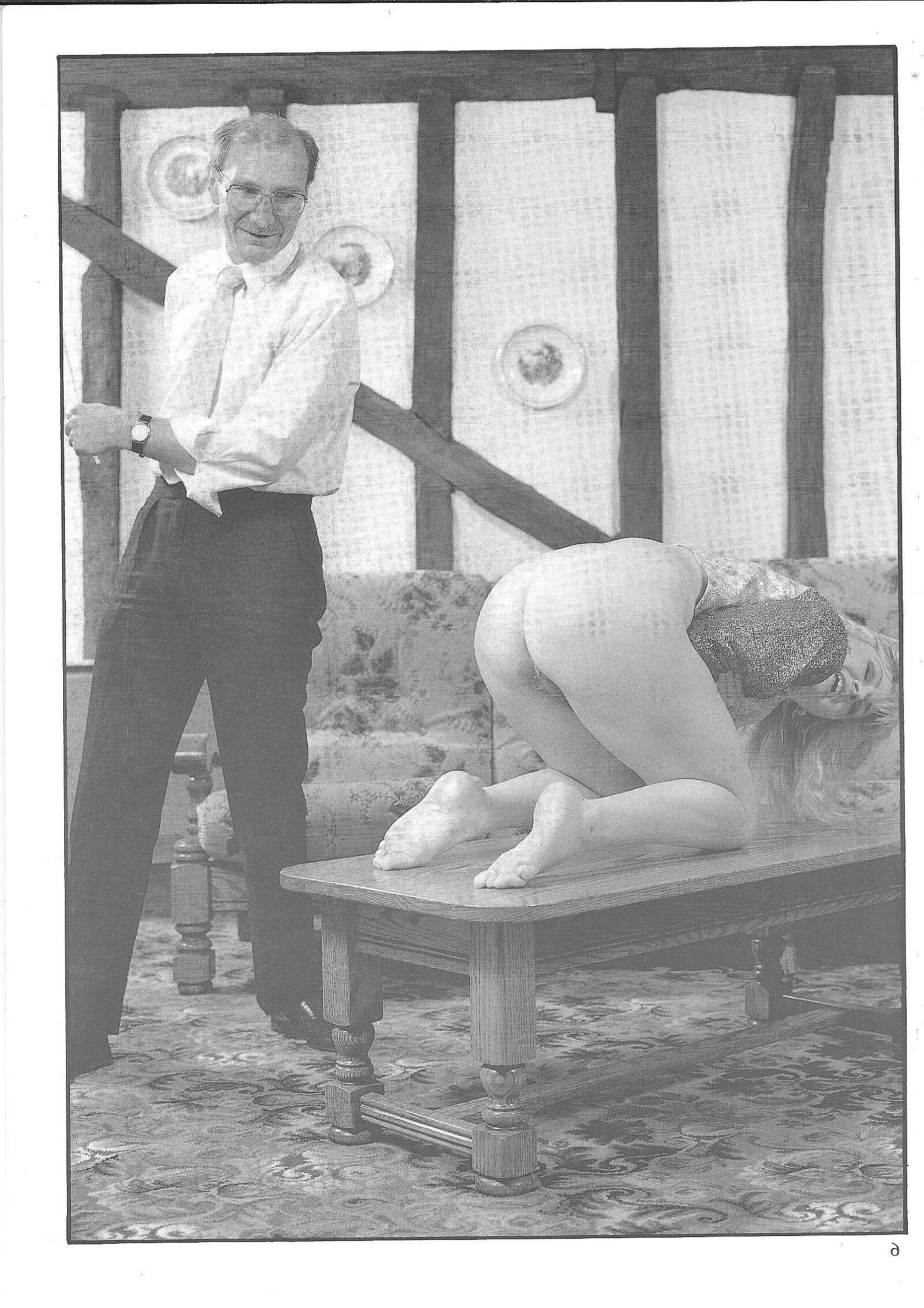 Problème rétro Spanking NB Uniform Girls Vol (complet)