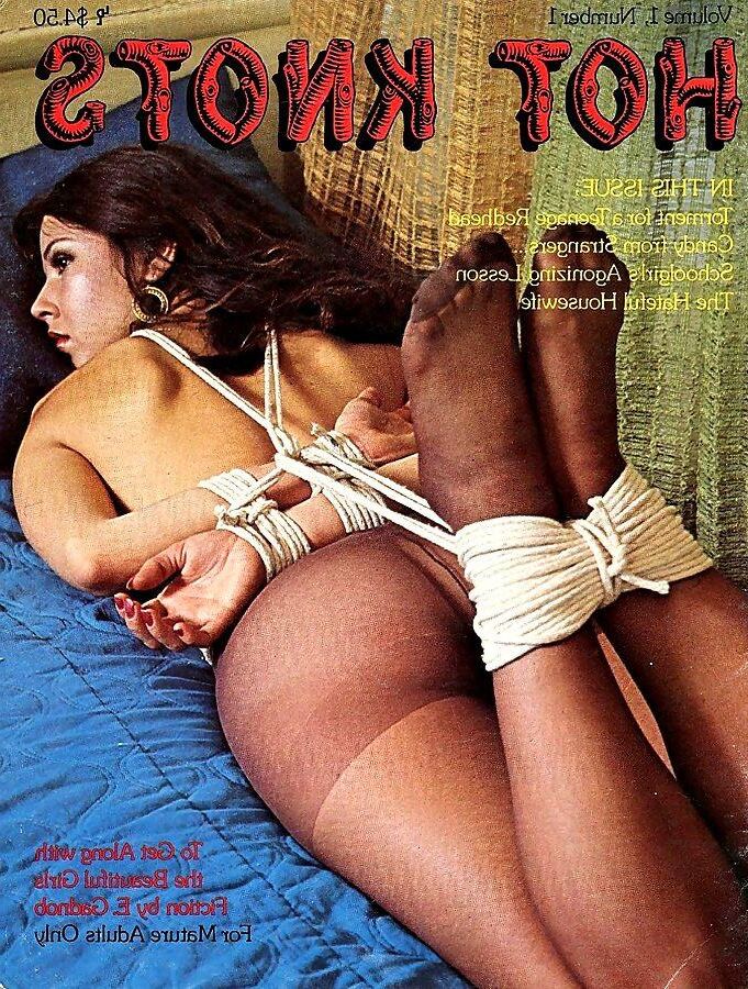 Capas de revistas de Bondage variadas