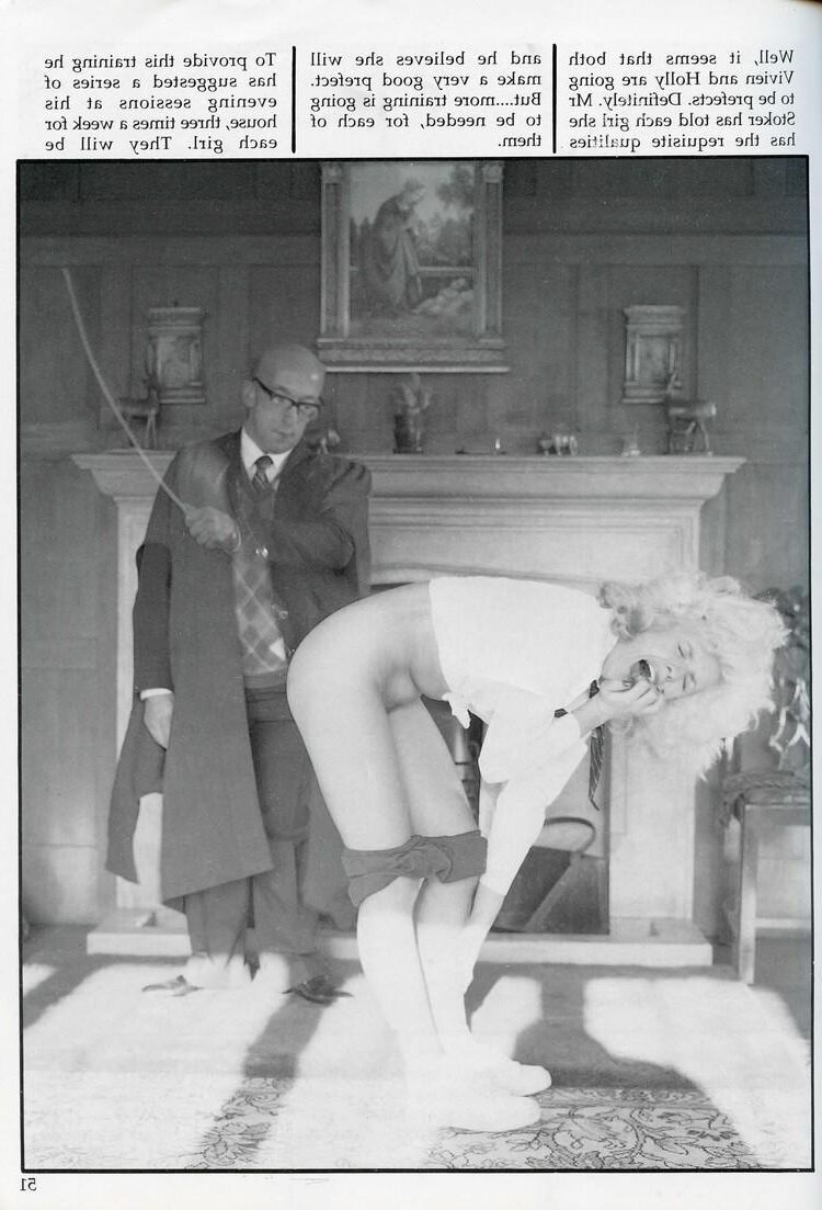 NB Retro Spanking de Uniform Girls Vol Issue
