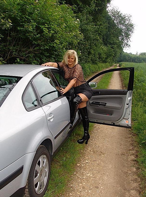 CHANTAL PUTE EN CUISSARDES