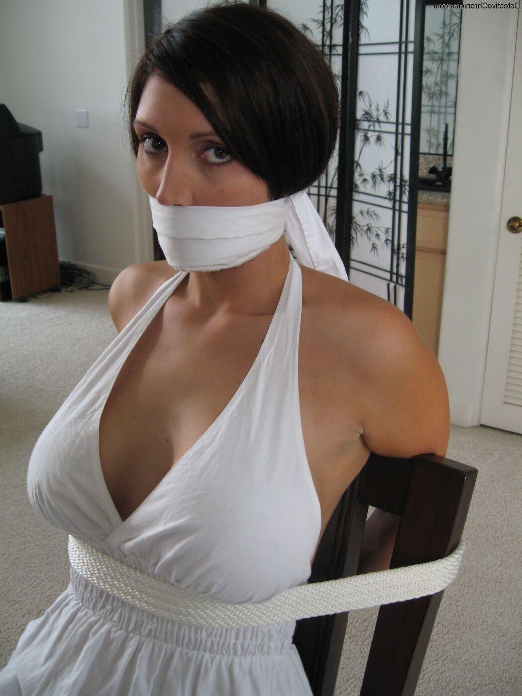 Voluptuous Mature Bob in Bondage