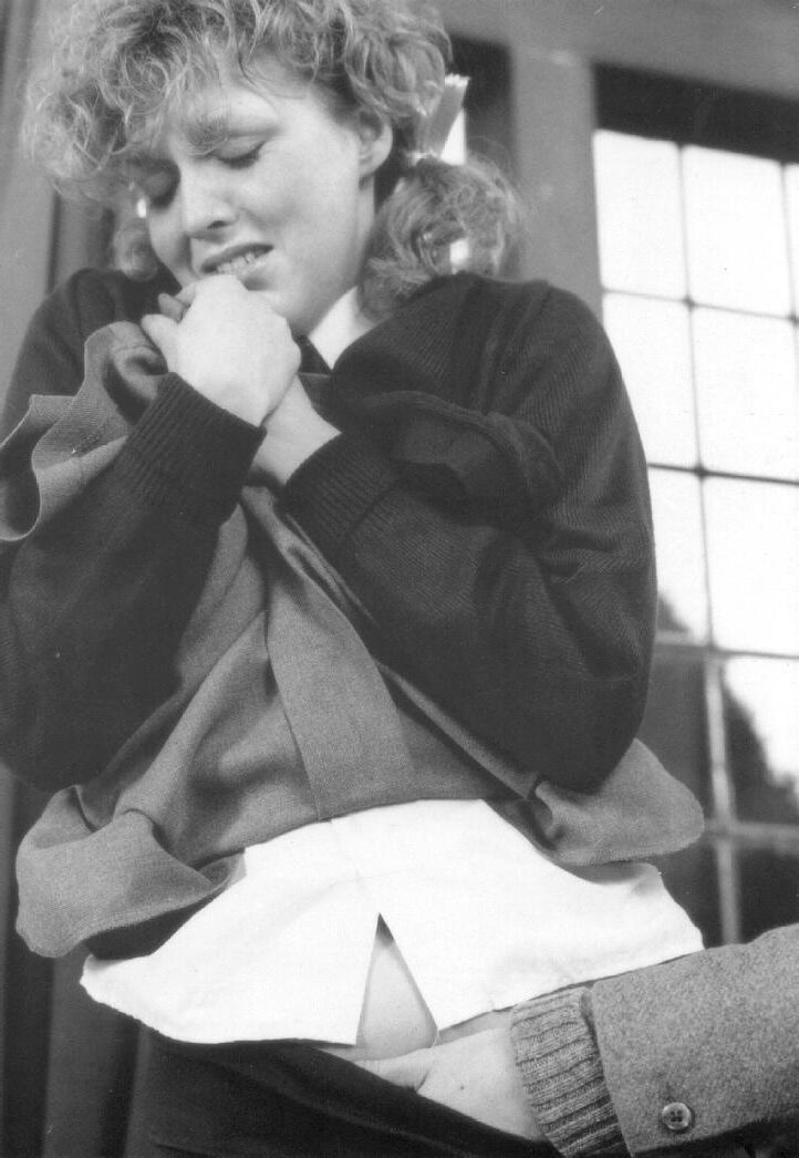 NB Retro Spanking de Uniform Girls Vol Issue