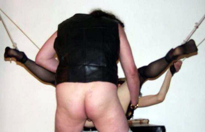 Intercambiado y tomado Lady T Bondage
