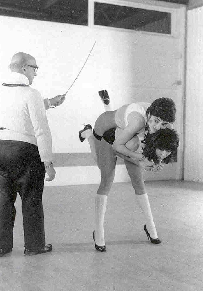 Problema de chicas de uniformes de azotes retro (completo)