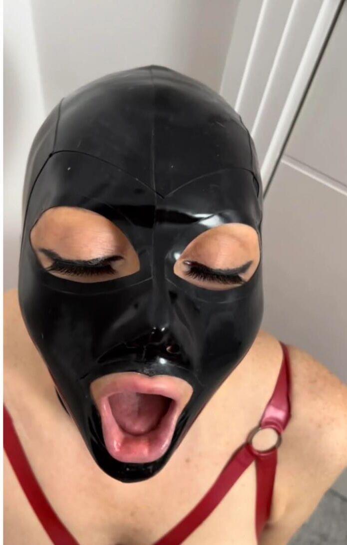 Hooded sluts 
