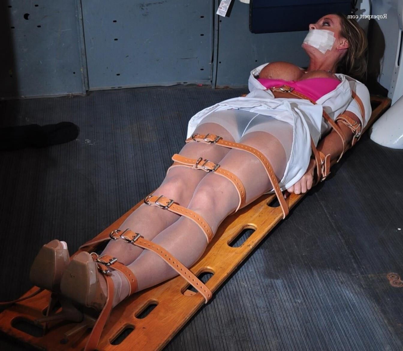 nadia knotts  Bondage Model