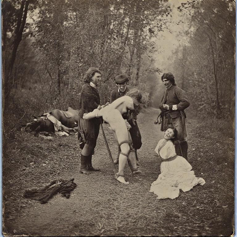 Women as prey of robbers
