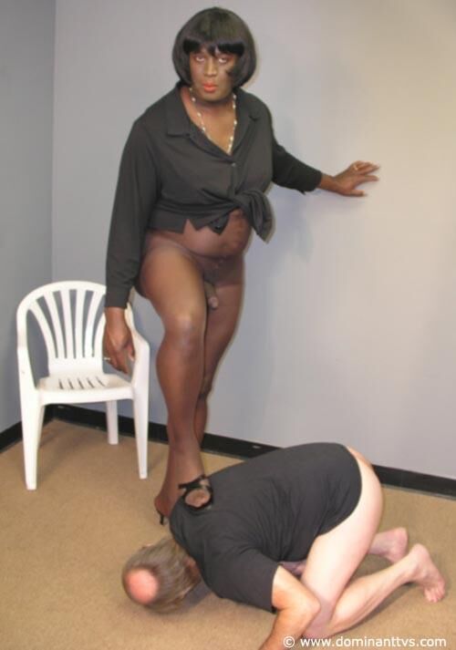 BETA BEING HUMILIATED BY A CHUBBY BLACK TRANNY