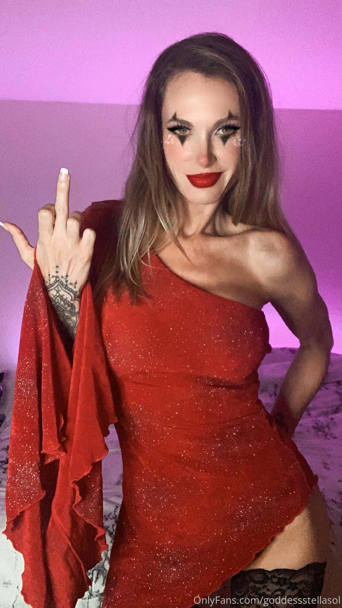 Meu amor é a deusa Stella Sol (amante, femdom).