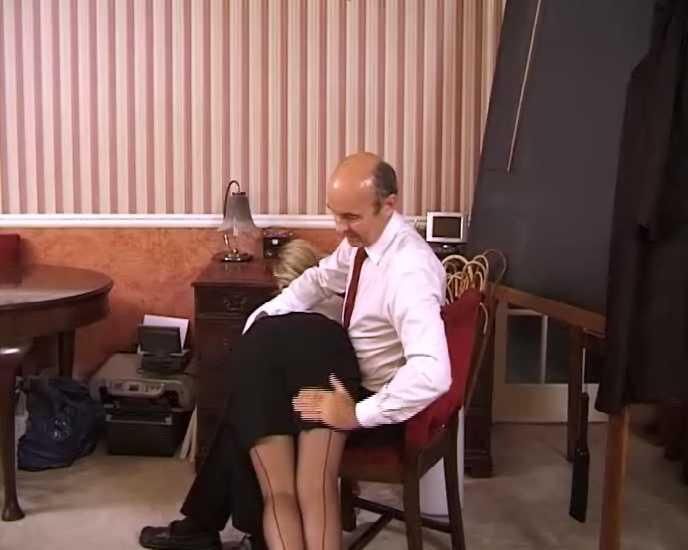 Diretora gosta de seu castigo
