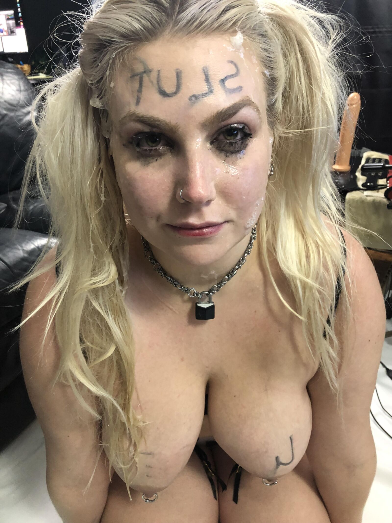 BDSM Reddit Slut