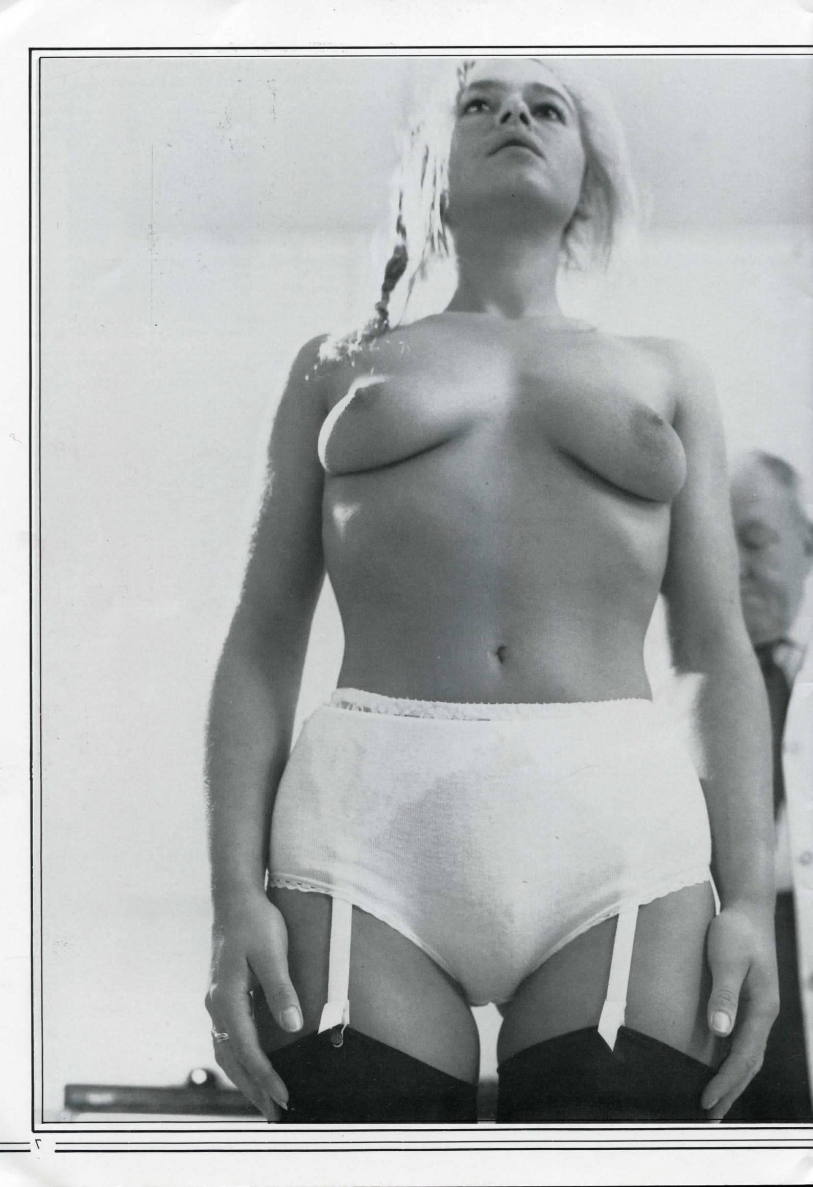 Retro Spanking Uniform Girls issue (complete)