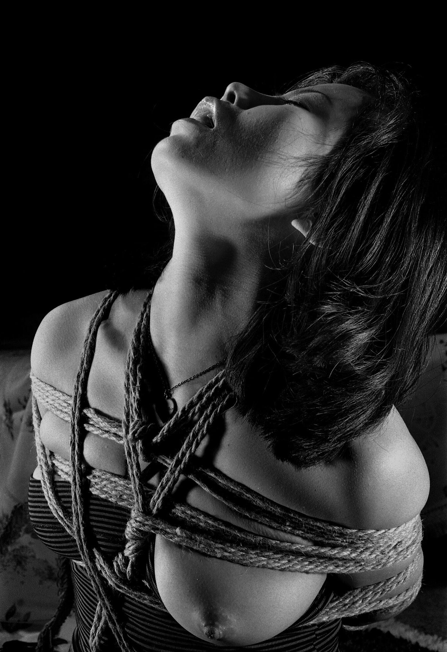 Murakami Emi BW