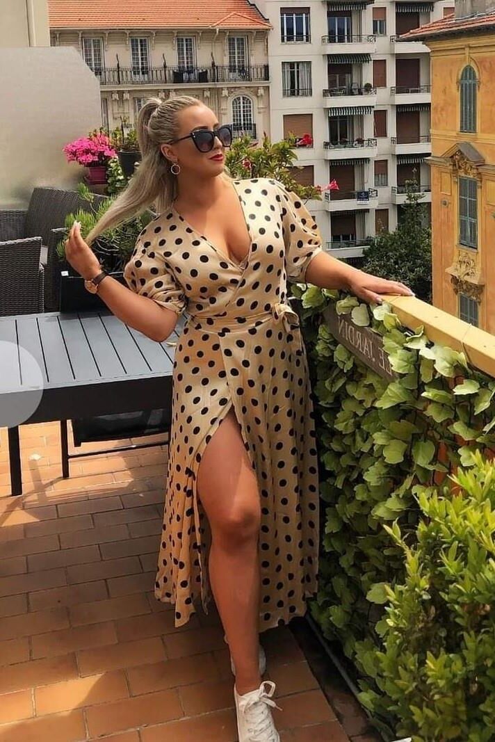 Aisling fat tits thicc bimbo blogger thinks shes better than you