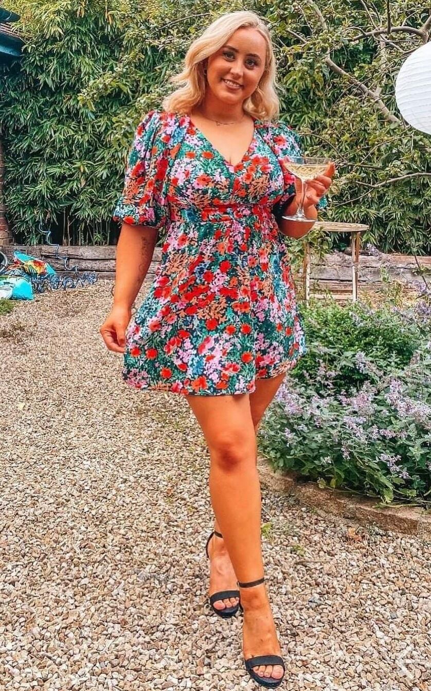 Aisling fat tits thicc bimbo blogger thinks shes better than you