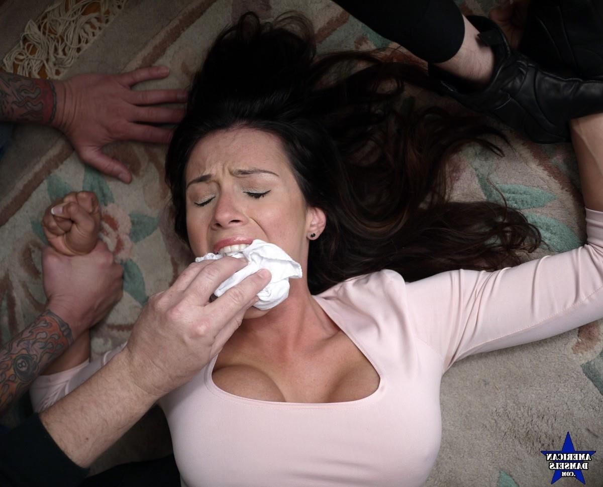 Mind Blowing Monica Gets a Nasty Surprise in The Afternoon