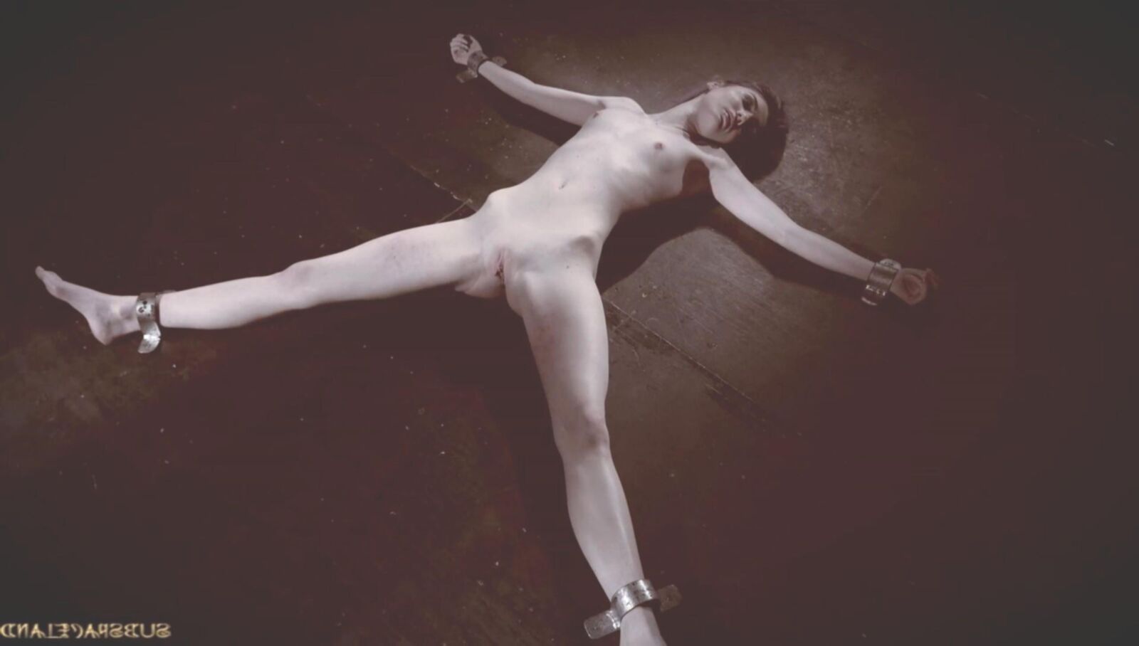 Noa Livia  Bondage Model