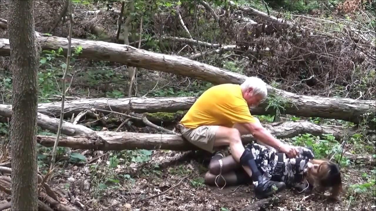 Bondage forçou as tampas de tela