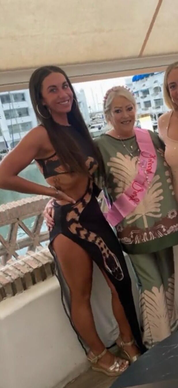 Sadbh muscular MILF trash built for MARATHON GANG BANGS