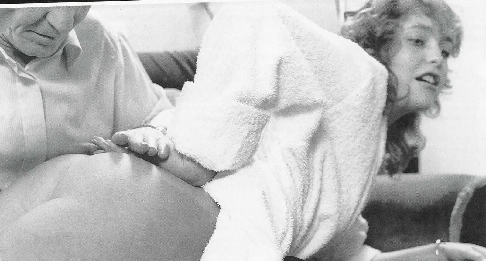 Retro Spanking Blushes picture set Payment behind