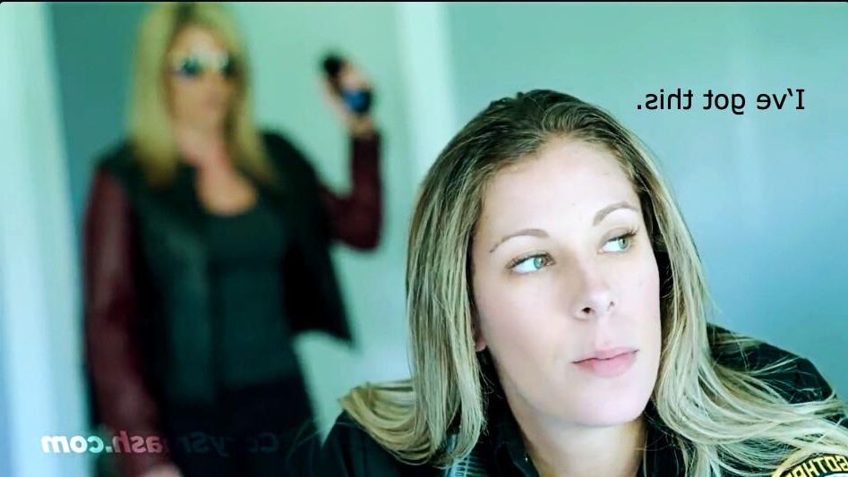 Policewoman in Deep Shit : The Lezdom Slaver